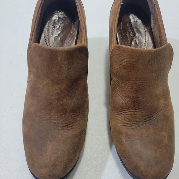 BOC Carla Leather Slip On Booties Boots Womens 8.5M Camel Brown Block Heel - Picture 2 of 6